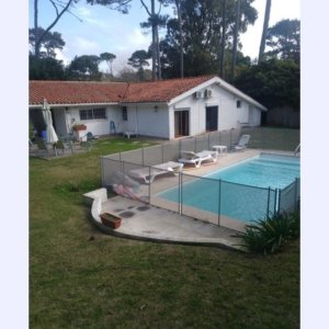 Alquilo casa, 5 dormitorios, 3 baños, San Rafael, Punta del este, Maldonado.