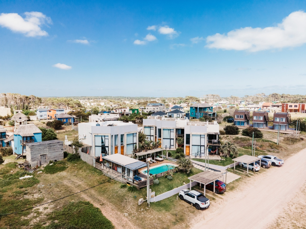 En Venta - Importante Complejo De Lofts En Barrio Rivero - Muy Buena Ubicación 