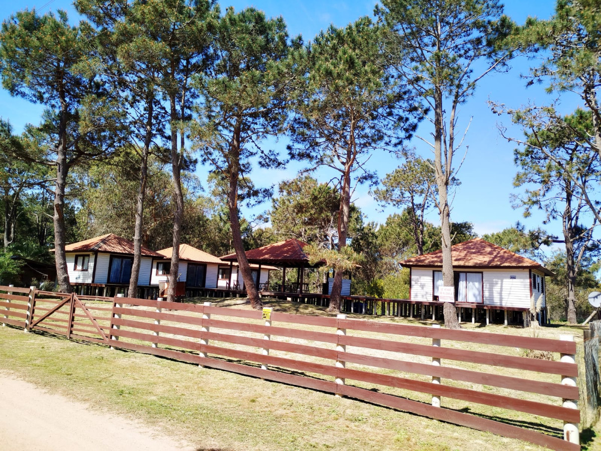 Complejo de Cabañas en La Esmeralda 