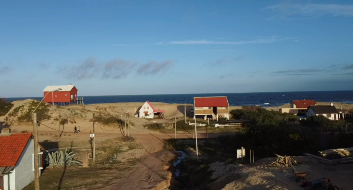 Terreno a una cuadra de la playa, Punta del Diablo