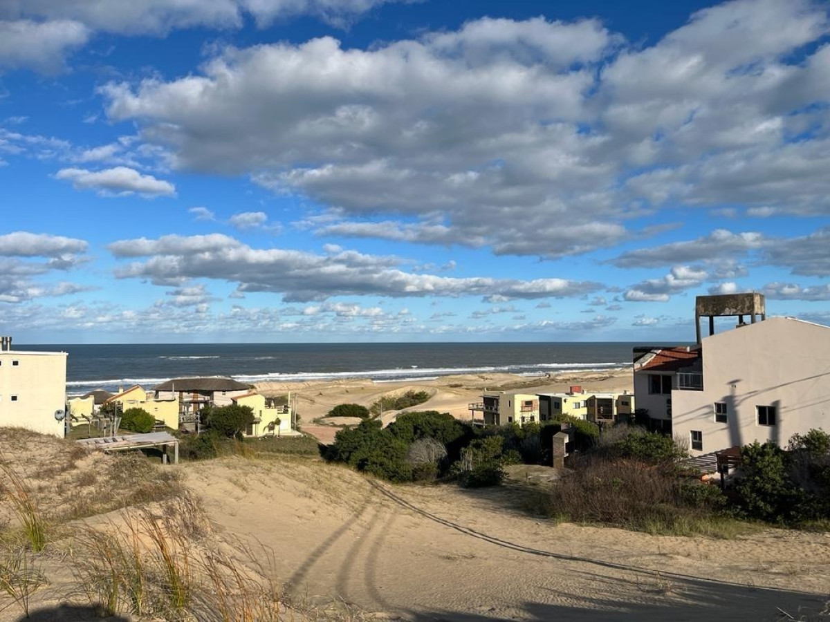 Terreno En La Viuda A 100m De La Playa - Mza 153