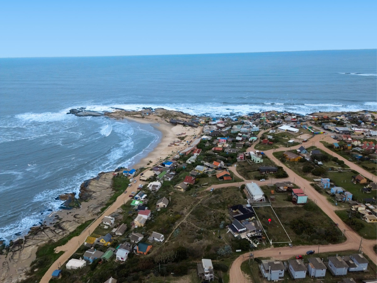 Exclusivo solar en Playa Rivero a 100m del mar