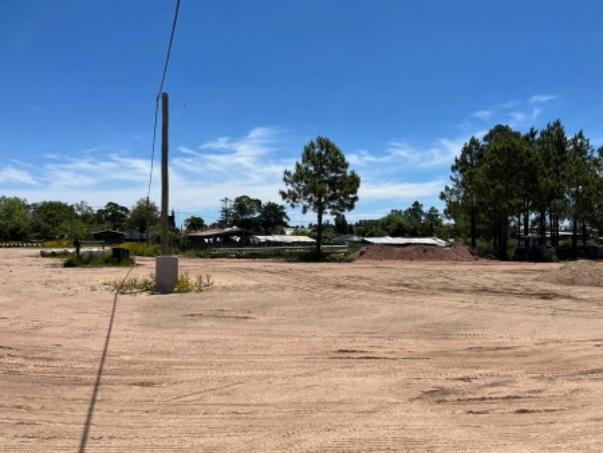 Solares cercanos a ruta nacional 9 - MZA 656