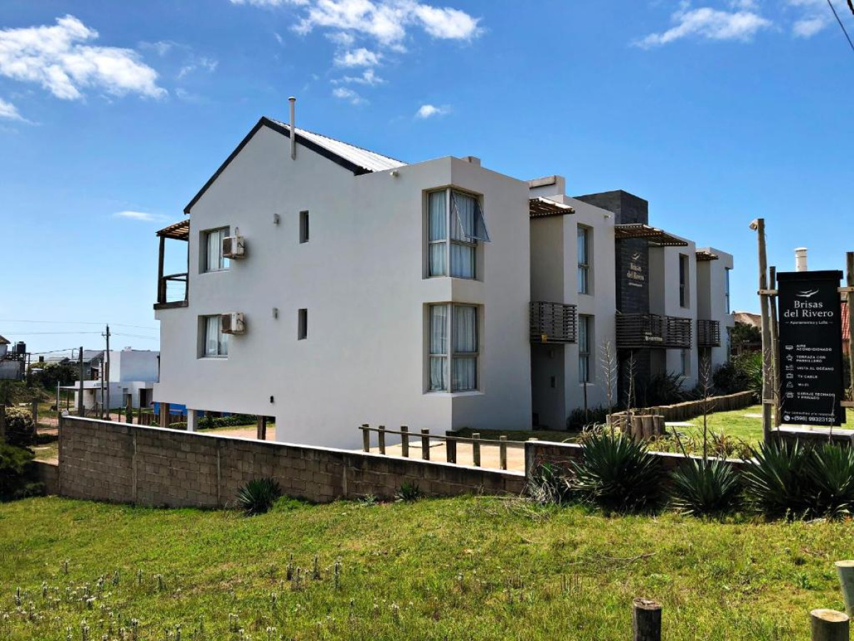 Apartamentos a 200m de Playa El Rivero - Punta del Diablo