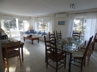 Alquiler Departamento 3 Dorm + 1 en PH, con terraza y Jacuzzi 