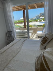 Alquilo Lujoso departamento 1 Dorm 2 Baños