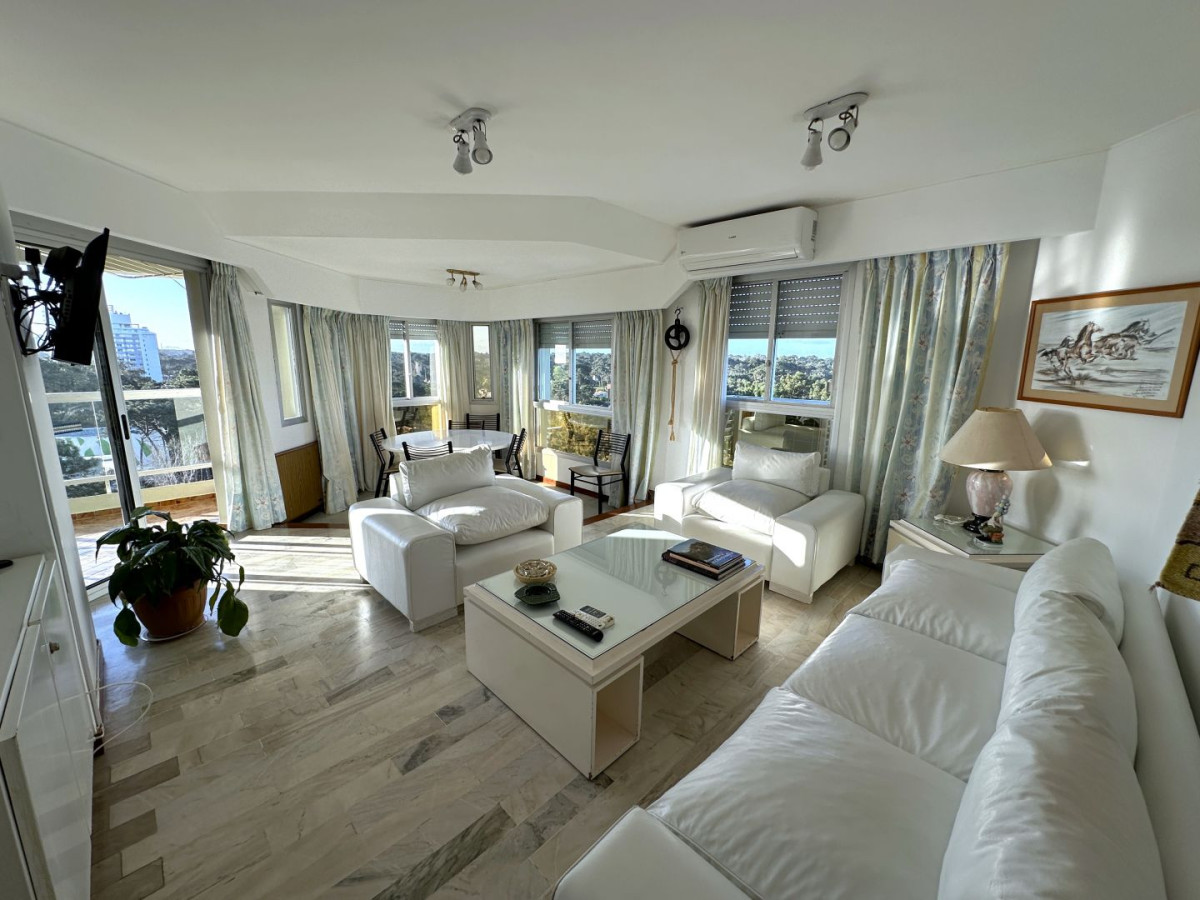 Apartamento de 2 dormitorios 