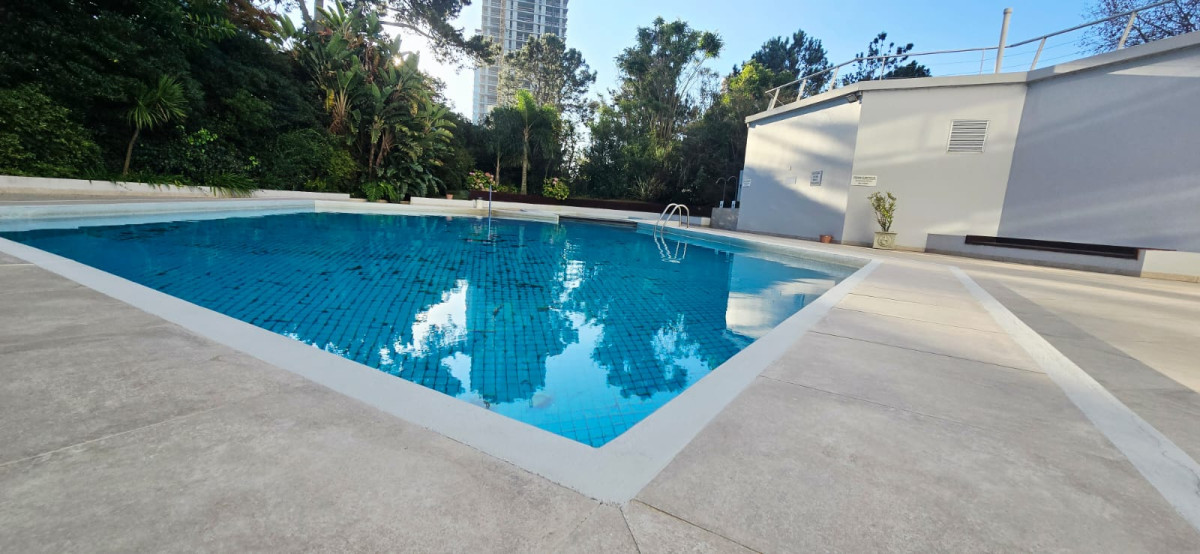 Descubre este apartamento de amplias dimensiones y excelente calidad constructiva