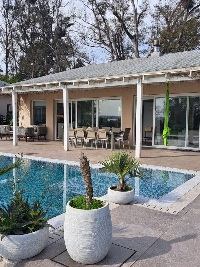 Hermosa casa de campo en Laguna del Diario