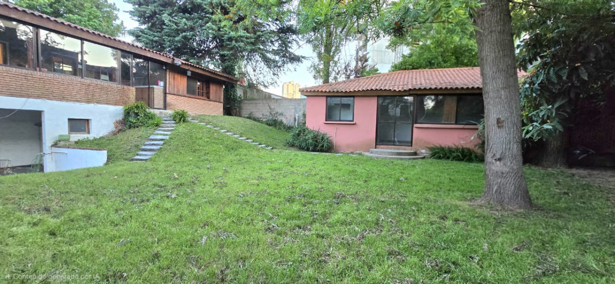 Ubicación estratégica con gran potencial con acceso a todo los servicios en Barrio Mónaco