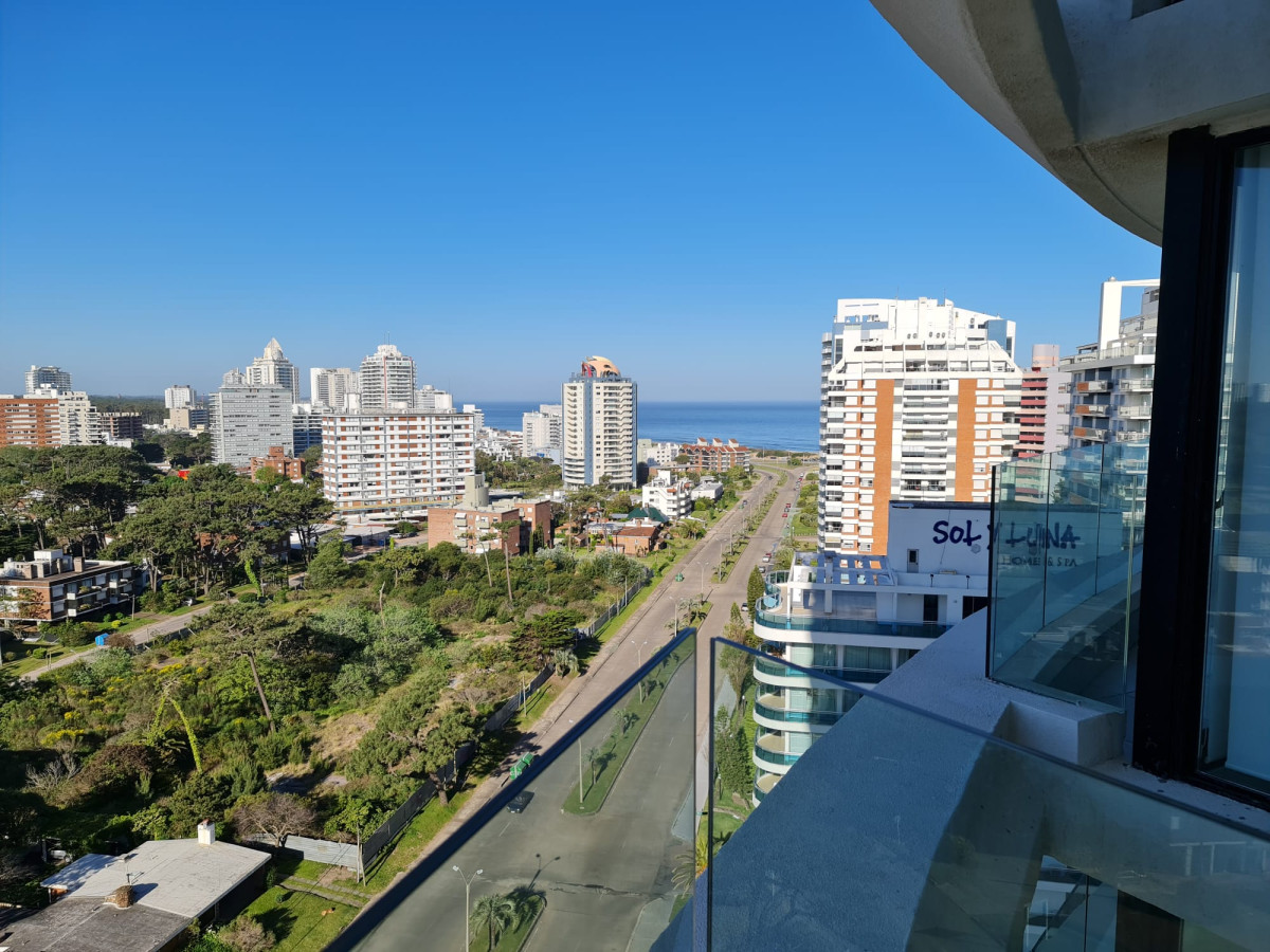 Apartamento de tres suites en venta