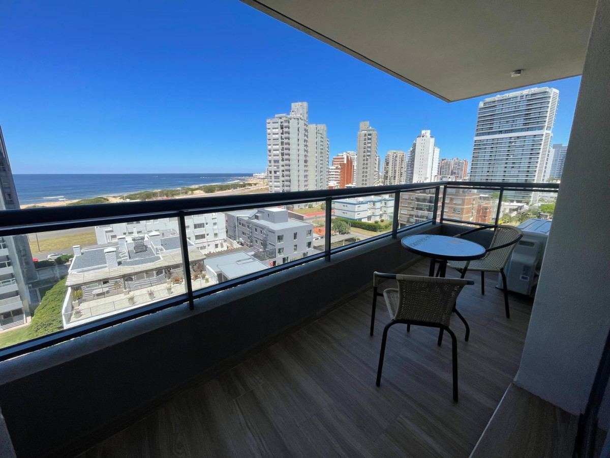 Apartamento en venta 2 dormitorios con vista al mar