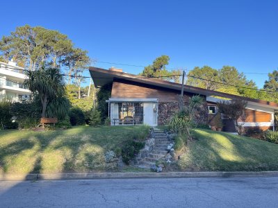 Hermosa casa en Playa mansa 