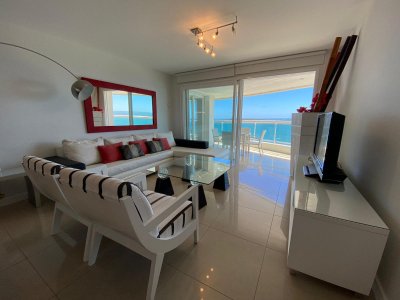 Aquarela - apartamento -  venta/alquiler - 3 dormitorios - frente al mar - Playa Mansa -