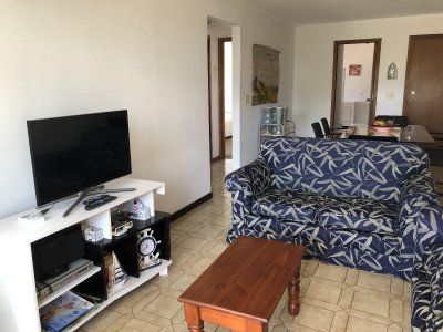 Apartamento en venta, buena ubicación 3 dormitorios y 3 baños. 