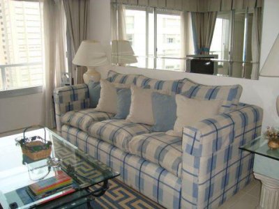 Apartamento en alquiler 2 dormitorios Complejo Lincoln- Playa Mansa-Punta del Este