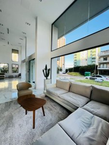 Apartamento   Playa Brava en venta