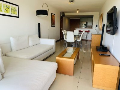 Apartamento Venta 1 dormitorio y medio. Punta del Este.