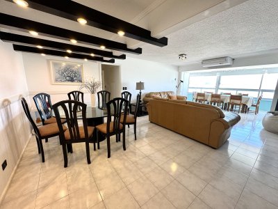 Apartamento esquinero en Torre Madison financia Entra ya con USD 150.000