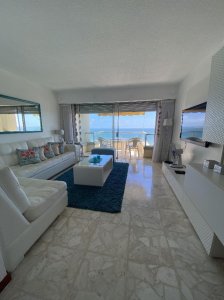 Fragata. Apartamento en alquiler temporal 3 dormitorios, vista al mar. Punta del Este.