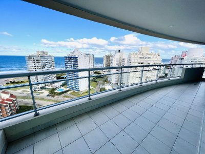 Apartamento  Playa Brava 4 dormitorios en venta y alquiler temporal