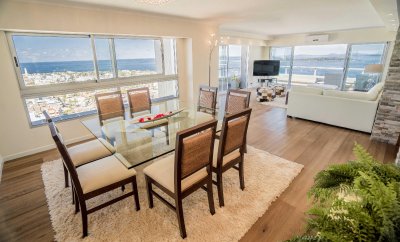 Apartamento en venta con vista. Piso alto. Punta del Esta