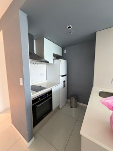 Alquiler anual apartamento de 1 dormitorio. Edificio con amenities. 
