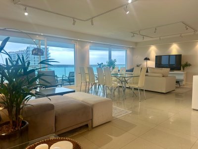 Alquiler 4 dormitorios con amenities. Punta del Este. 