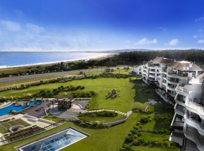 Veramansa. 3 dormitorios en venta, vista al mar, piscina y parrilla propia.-