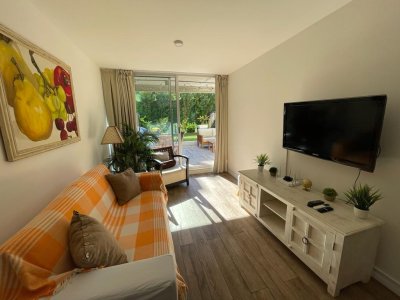 VENTA DE APARTAMENTO DE 1 DORMITORIO EN PENINSULA PUNTA DEL ESTE