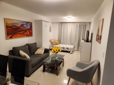 APTO EN VENTA Y ALQUILER BRAVA