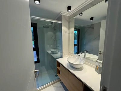 ALQUILER ANUAL DE APARTAMENTO DE 2 DORMITORIOS EN ROOSEVELT PUNTA DEL ESTE