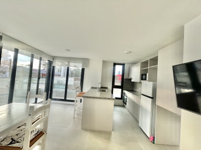 APARTAMENTO EN PUNTA DEL ESTE DE 2 DORMITORIOS