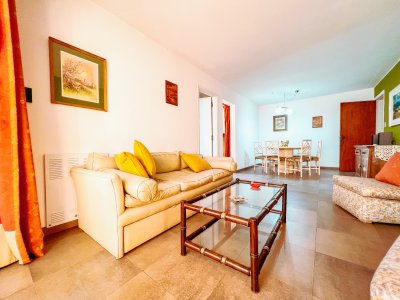 Apartamento en Venta, 2 dormitorios, 2 baños