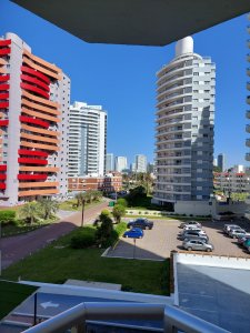 ALQUILER ANUAL DE 1 DORMITORIO EN PLAYA BRAVA CON SERVICIOS PARA TODO EL AÑO