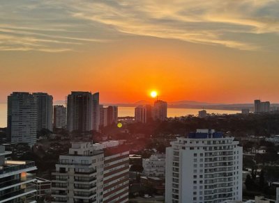 ALQUILER TEMPORARIO DE APARTAMENTO DE 2 DORMITORIOS EN BRAVA PUNTA DEL ESTE 