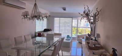 VENTA DE APARTAMENTO DE 2 DORMITORIOS EN MIAMI BOULEVARD MANSA PUNTA DEL ESTE