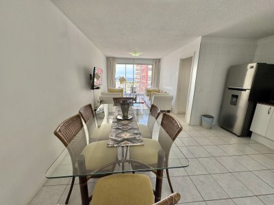 ALQUILER TEMPORARIO Y ANUAL DE APARTAMENTO DE 2 DORMITORIOS EN BRAVA PUNTA DEL ESTE 