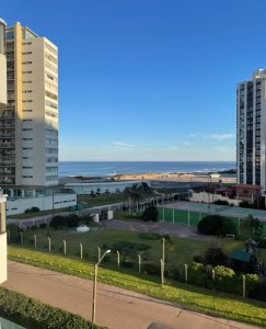 APARTAMENTO EN BRAVA PUNTA DEL ESTE VENTA DE 1 DORMITORIO CON VISTA AL MAR