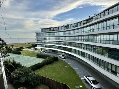 WALMER LAGOON APARTAMENTO EN VENTA A ESTRENAR DE 2 DORMITORIOS FRENTE AL MAR PUNTA DEL ESTE