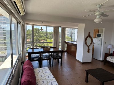 PISO ALTO EN VENTA EN ROOSEVELT DE 2 DORMITORIOS PUNTA DEL ESTE