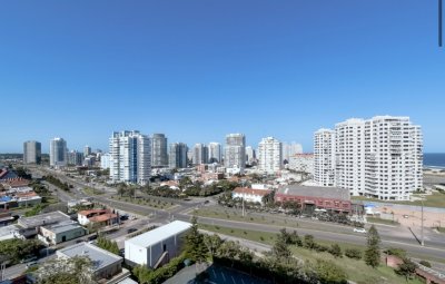 VENTA DE APARTAMENTO FRENTE AL MAR DE 1 DORMITORIO EN MANSA PUNTA DEL ESTE 