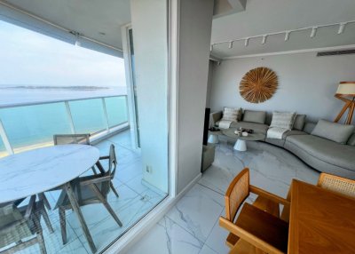 PARAMOUNT TOWER APARTAMENTO DE 3 SUITES EN VENTA PLAYA MANSA PUNTA DEL ESTE 
