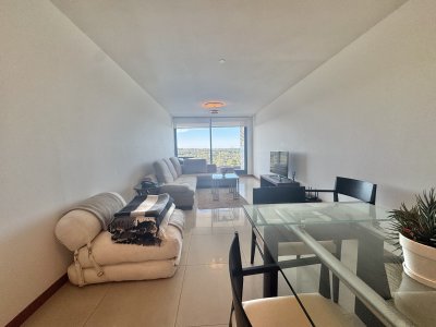 ALQUILER ANUAL DE APARTAMENTO DE 2 SUITES ROOSEVELT PUNTA DEL ESTE 