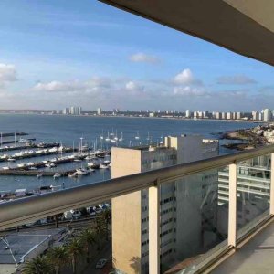 VENTA DE APARTAMENTO DE 3 DORMITORIOS EN PENINSULA PUNTA DEL ESTE 