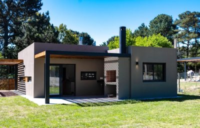 VENTA DE CASA DE 3 DORMITORIOS EN BURNETT PUNTA DEL ESTE