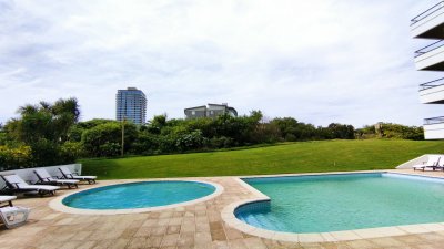 Venta y Alquiler de Temporada Apto 3D y dep de serv Rincón del Indio con Piscina 