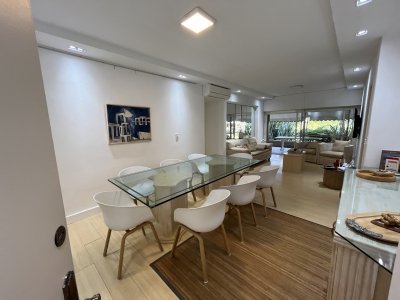 Vendo hermoso apartamento 4 dormitorios reciclado para vivir todo el año Punta del Este