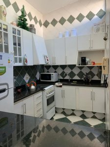 Vendo apartamento,  2 dormitorios, 1 baño, asoleado entorno verde, playa mansa, punta del este