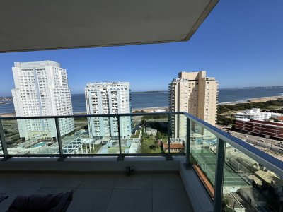 Alquiler de Temporada - Apartamento con Vista al Mar y Amenities en Punta del Este, playa mansa